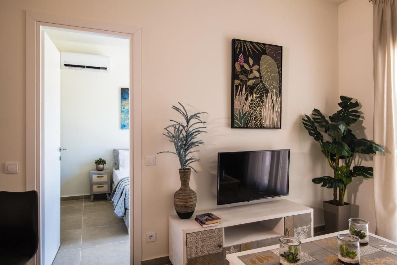 Lodge Modern Apartments, In Kalamaki Centre Luaran gambar