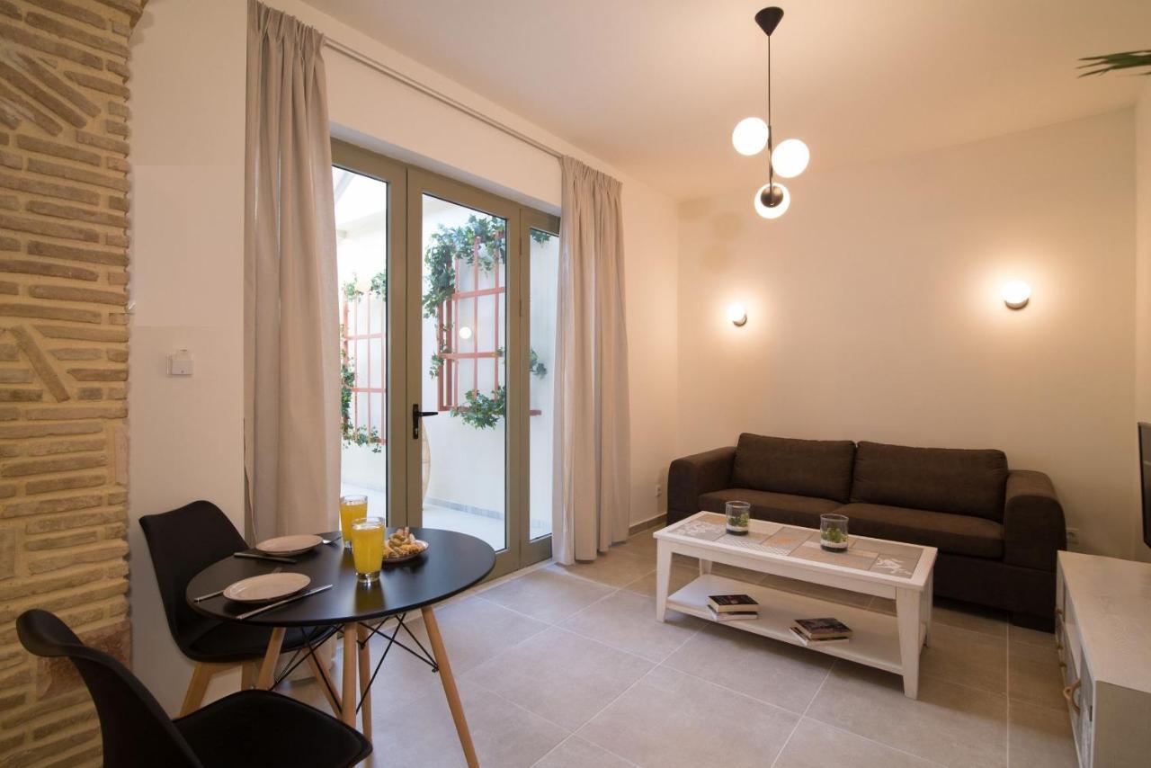 Lodge Modern Apartments, In Kalamaki Centre Luaran gambar